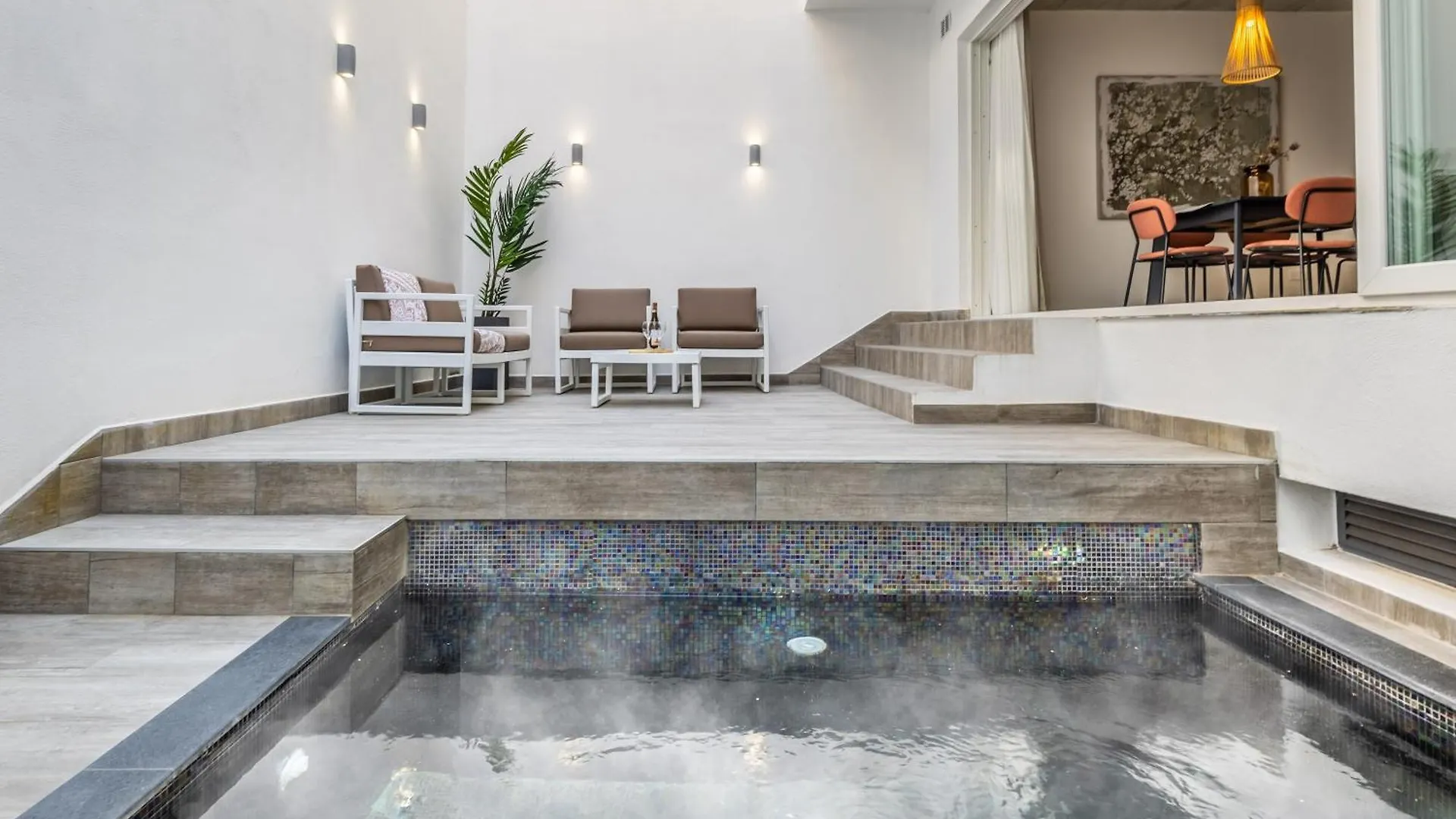 Heated Pool Luxury In Pembroke St Julians contacts